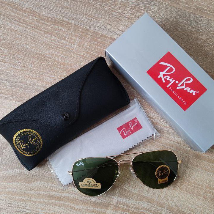 Солнцезащитные очки Ray Ban