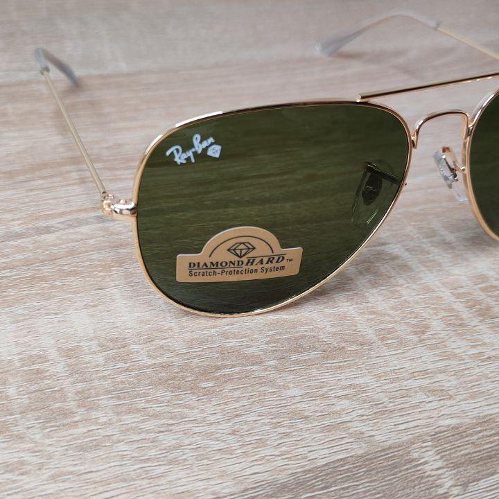 Солнцезащитные очки Ray Ban