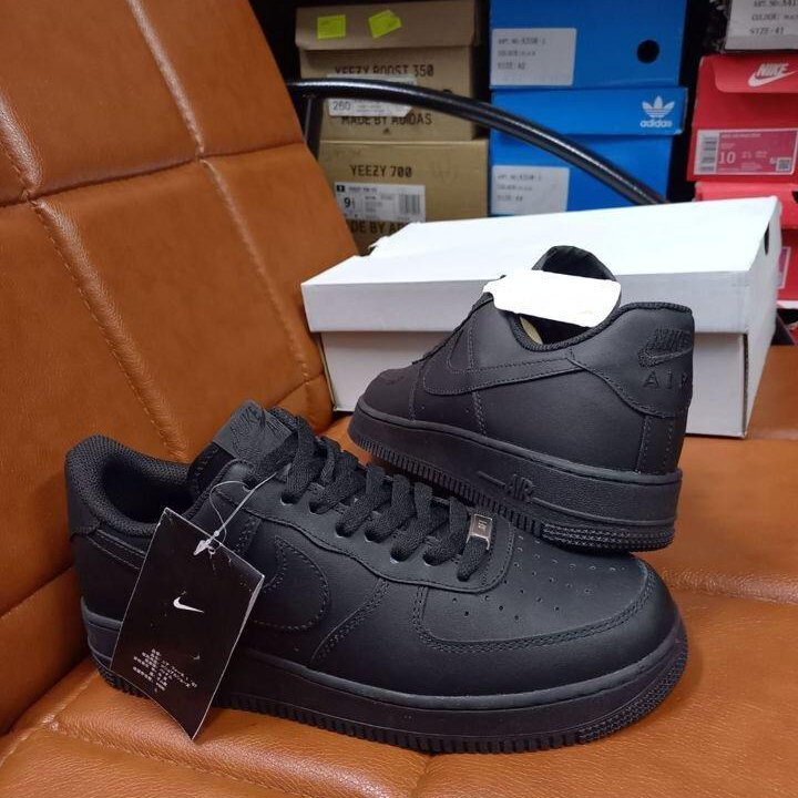 Кроссовки Nike air Force