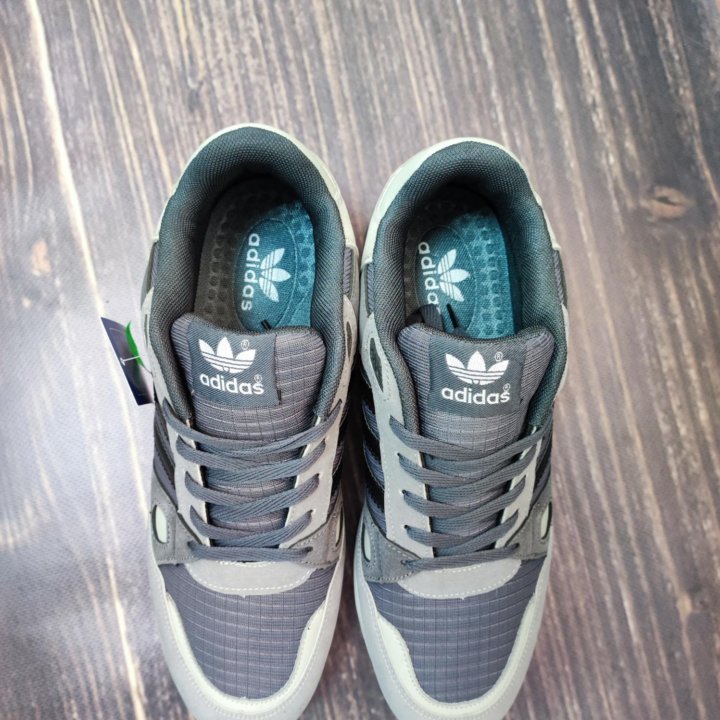 Кроссовки Adidas ZX-750