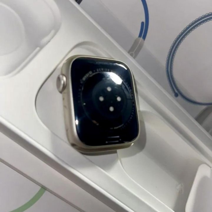 Apple Watch 8 45 мм Starlight оригинал