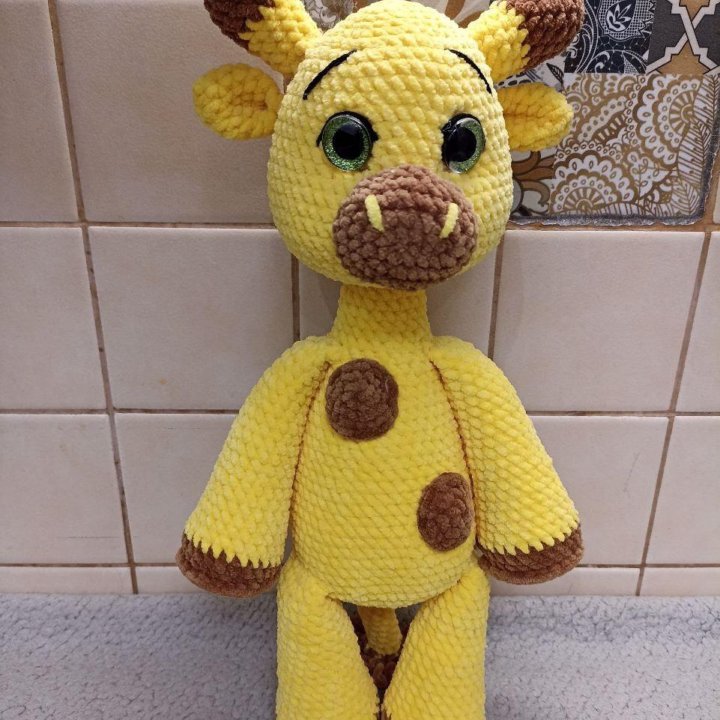 Вязанная игрушка амигуруми жираф Эллиот
