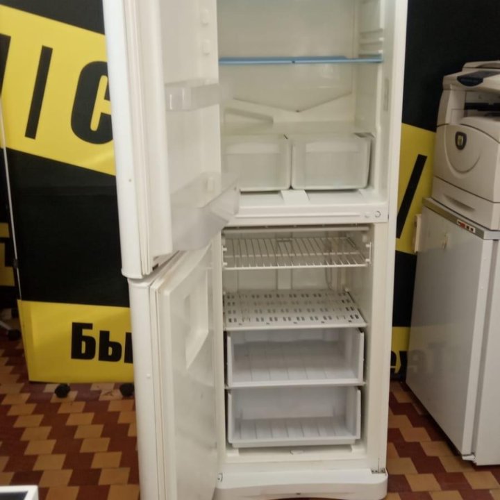 Холодильник INDESIT - C 236G.016, 2х-компрессорный