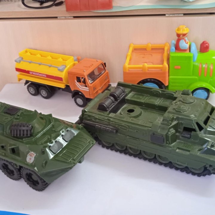 Большие машины и танки
