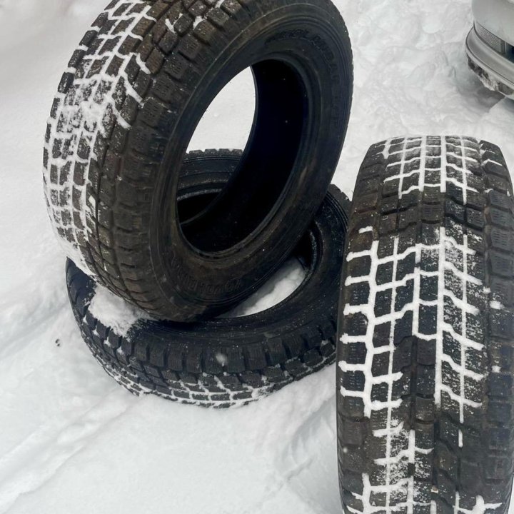 Автошины Yokohama 285/60 R18 3 шт.