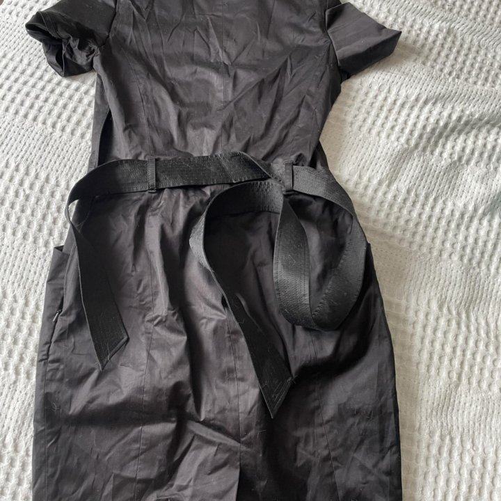 Черное платье Karen Mullen
