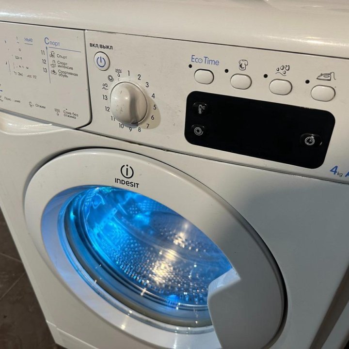 Стиральная машина б/у Indesit IWUE 4105