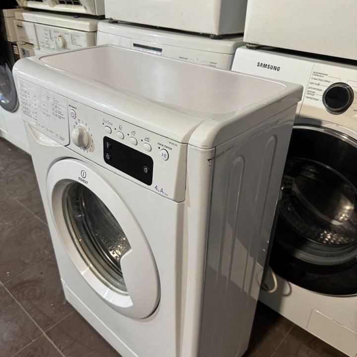 Стиральная машина б/у Indesit IWUE 4105