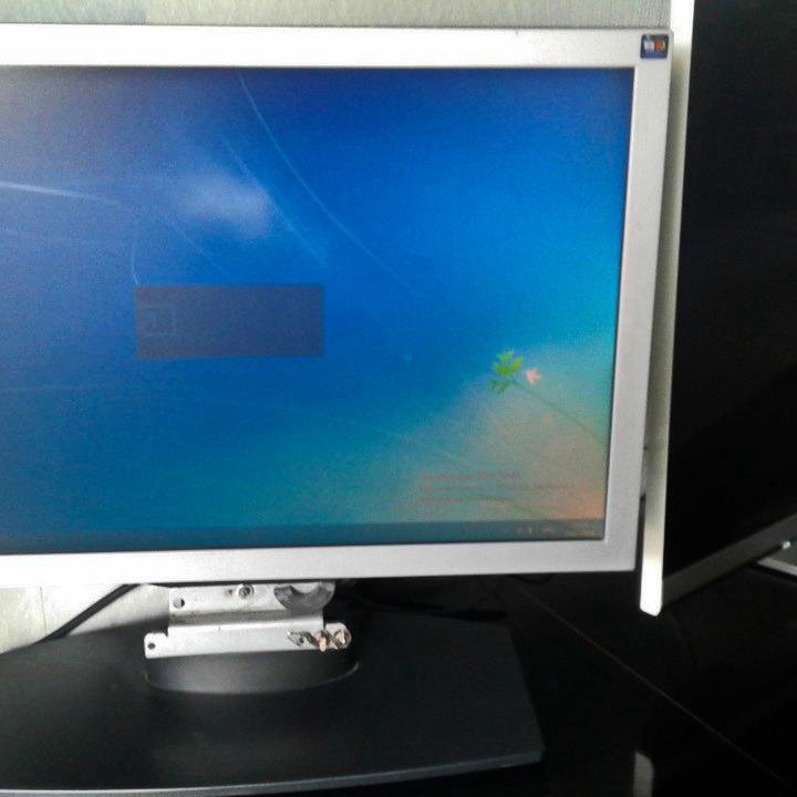 Монитор Benq FP222W (част. не раб.)