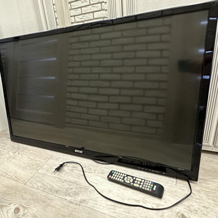 Телевизор Mystery MTV-4228LTA2 LED, на запчасти