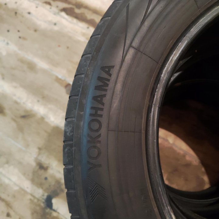 Yokohama 215/65 r 17