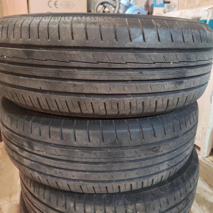 Yokohama 215/65 r 17