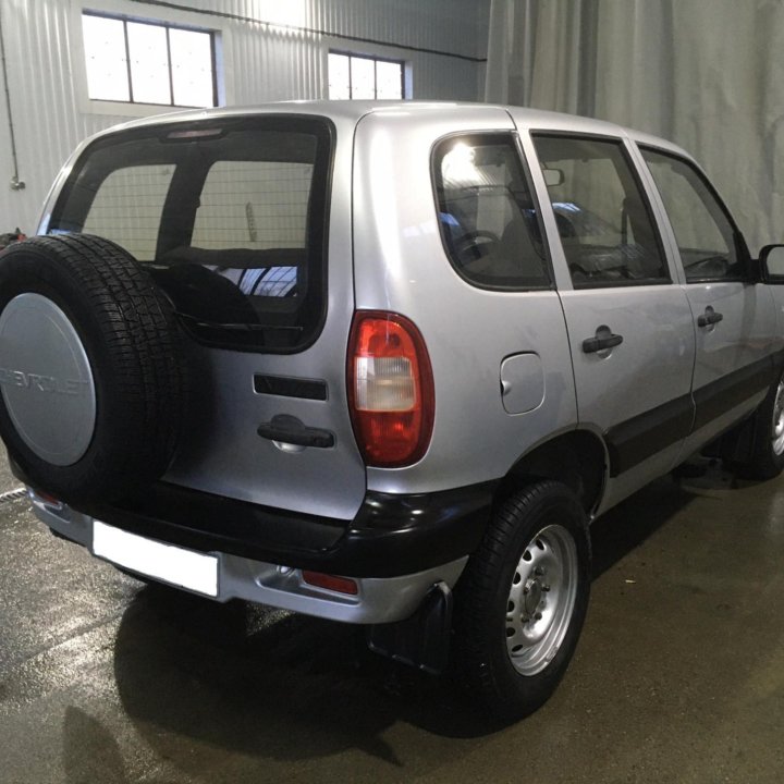 Chevrolet Niva, 2004