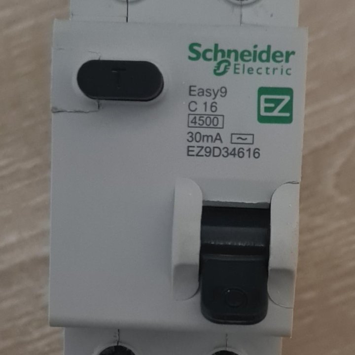 Дифференциальный автомат schneider easy 9 c16