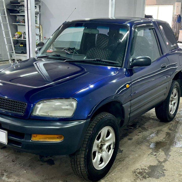 Toyota RAV4, 1995