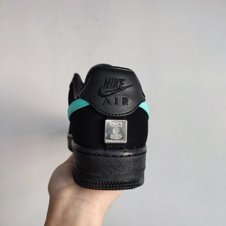 Кроссовки Nike Tiffany