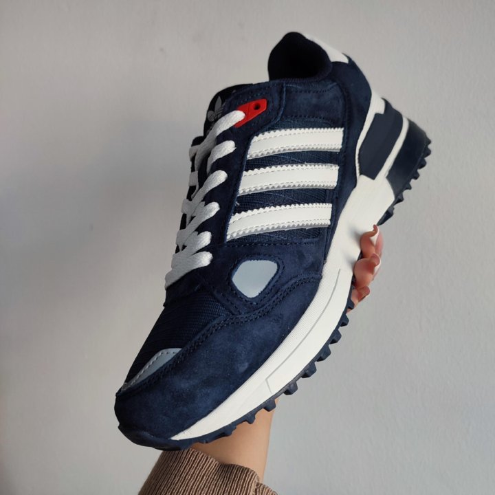 Кроссовки Adidas ZX 750