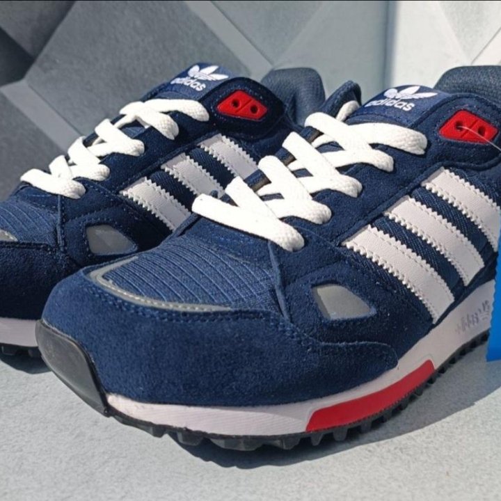 Кроссовки Adidas ZX 750