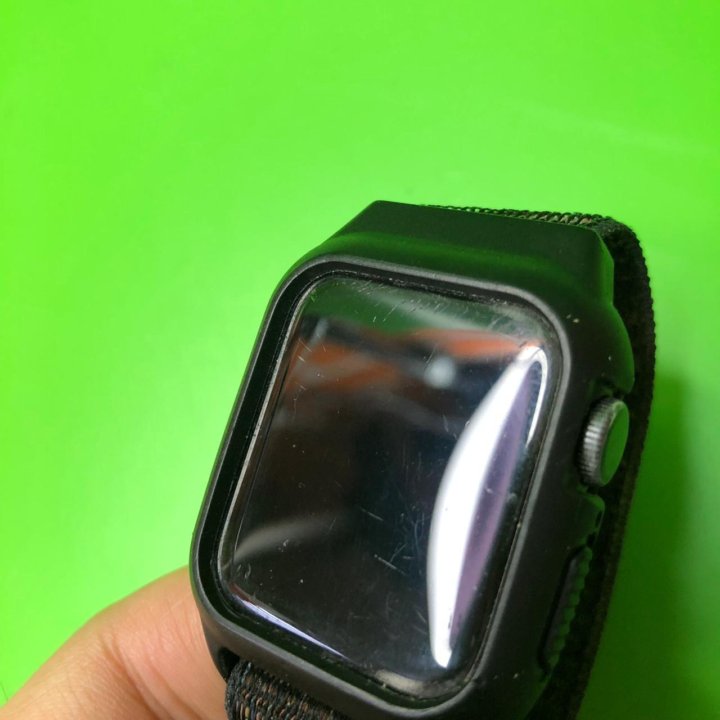 Смарт-часы Apple Watch 4 40mm