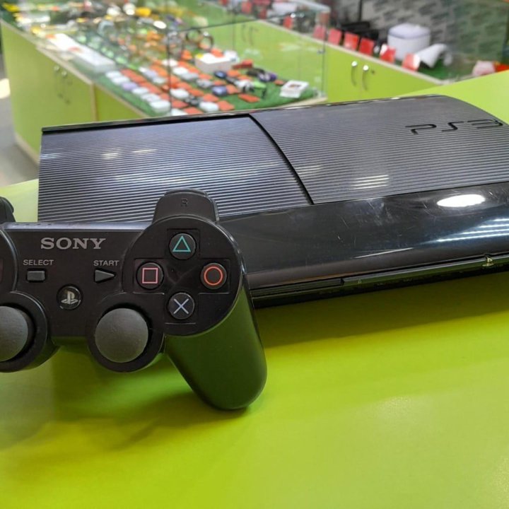 Игровая приставка Sony PlayStation 3 Super Slim.