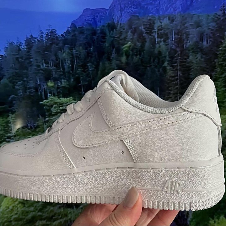 Кроссовки Nike air force 1