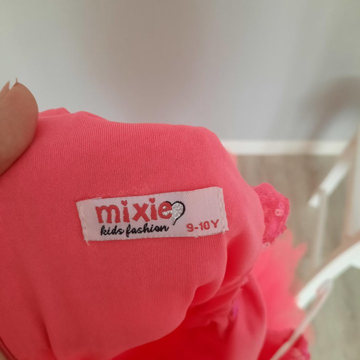 Платье р. 128.