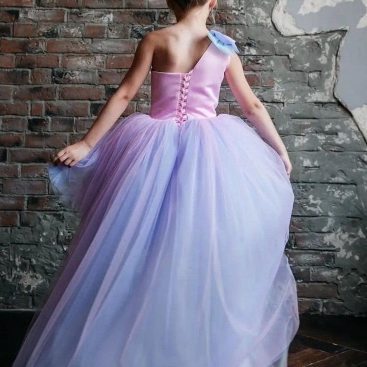 Платье 134 р.