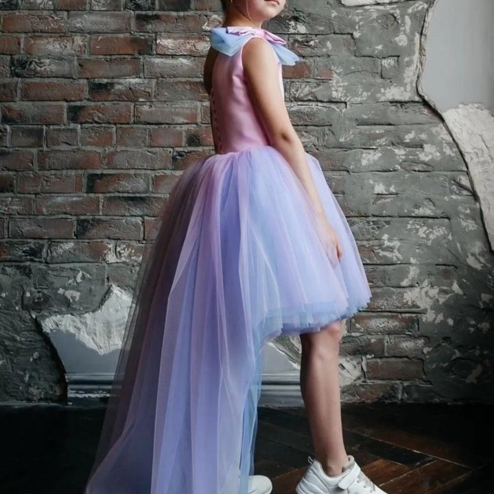 Платье 134 р.