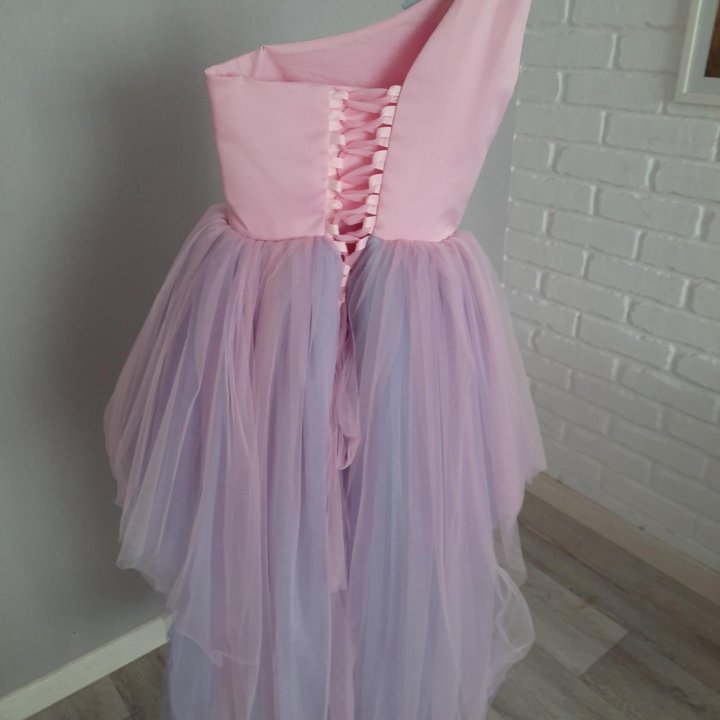 Платье 134 р.