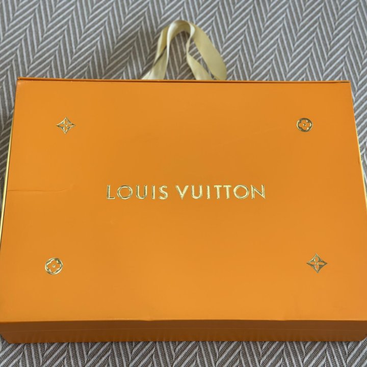 Пустая коробка Louis Vuitton