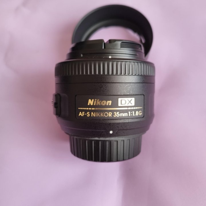 NIKKOR LENS AF-S DX 35 mm f/1.8 G