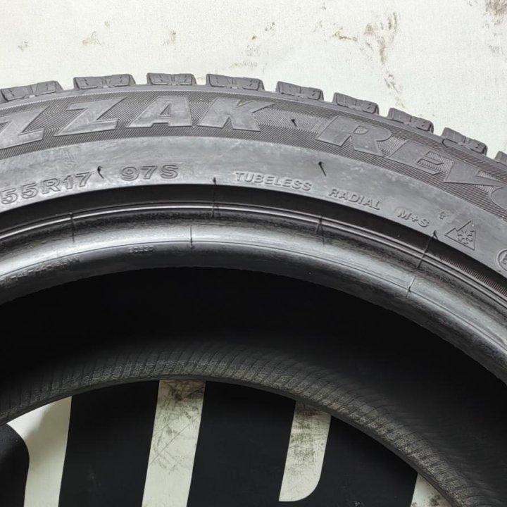 225/55R17 97S Bridgestone Blizzak Revo GZ пара