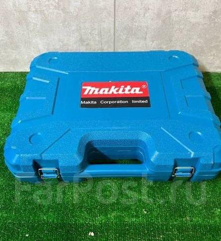 Шуруповерт Makita 38v с набором инструментов