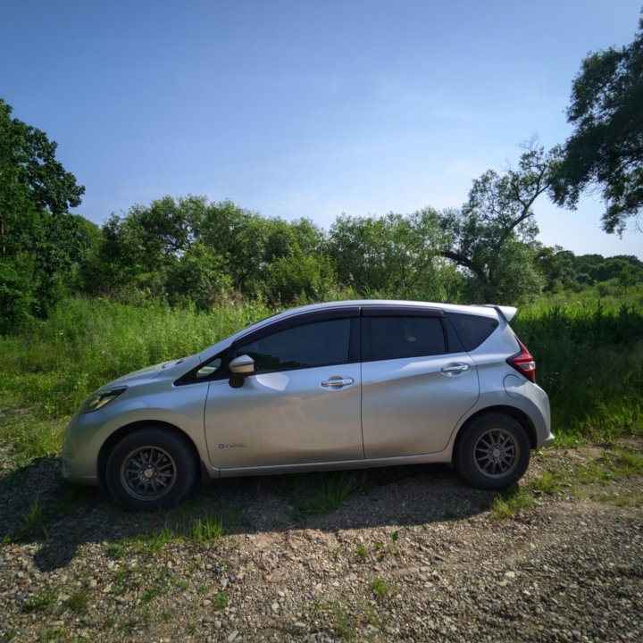 Каркасные шторы Nissan Note 2012-2019 E12, HE12