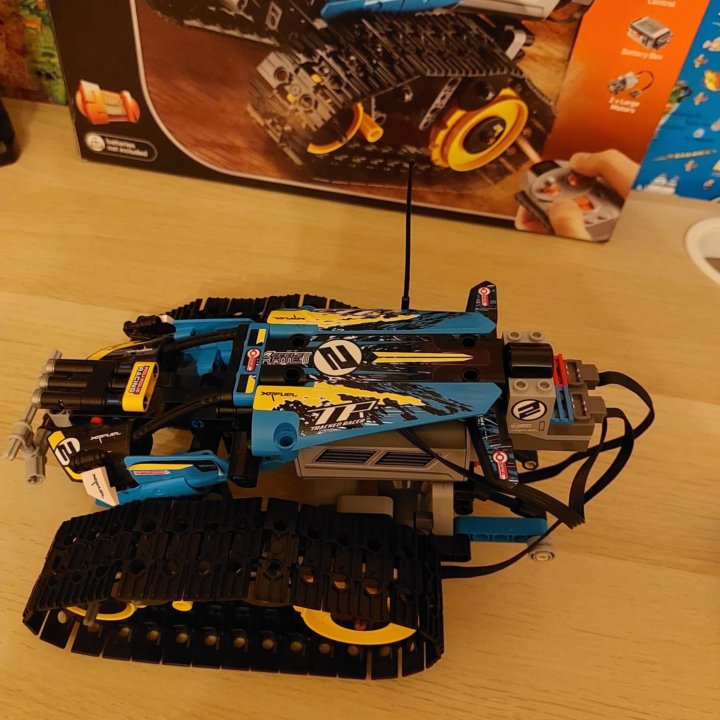 Конструктор LEGO Technic 42095 Скоростной вездеход