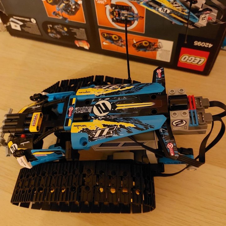 Конструктор LEGO Technic 42095 Скоростной вездеход