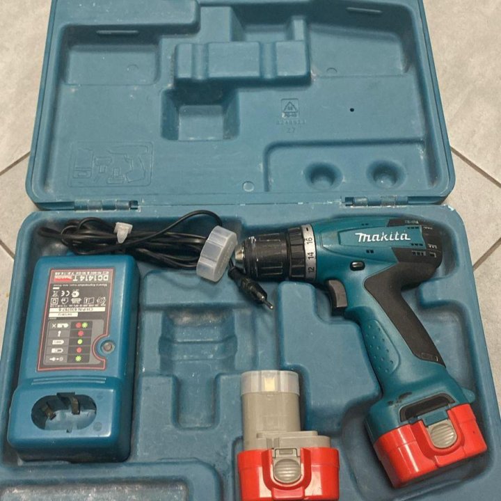 Шуруповёрт Makita 6271D