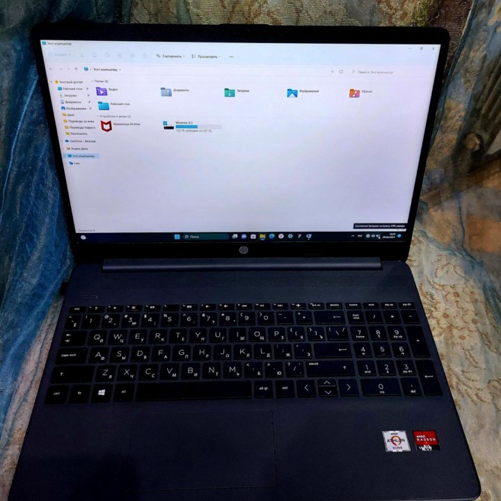 Ноутбук HP Laptop 15s-eq155ux