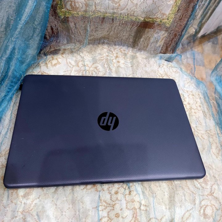 Ноутбук HP Laptop 15s-eq155ux