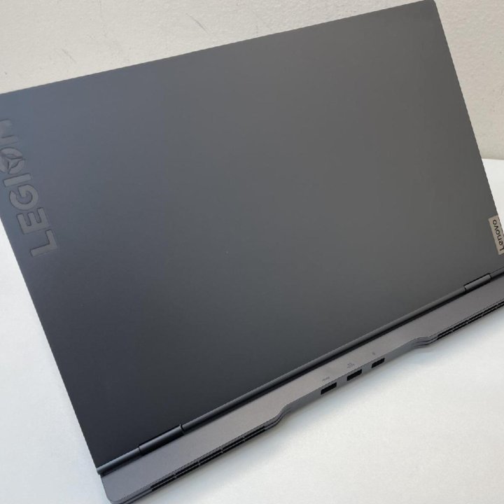 Игровой ноутбук Lenovo (RTX2060,i7-10875H)