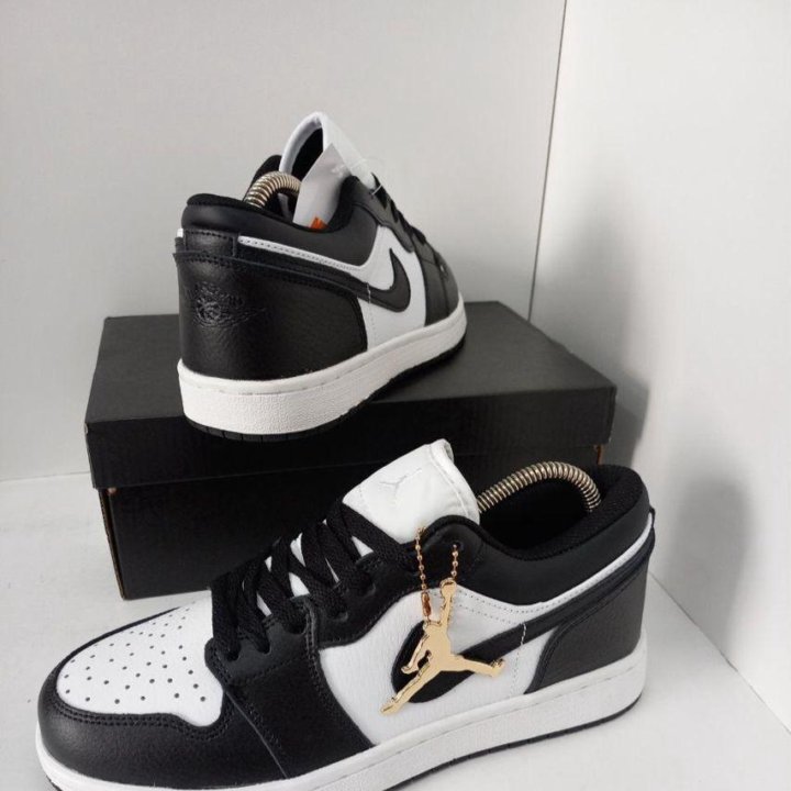 Кроссовки Nike air Jordan (кожа)