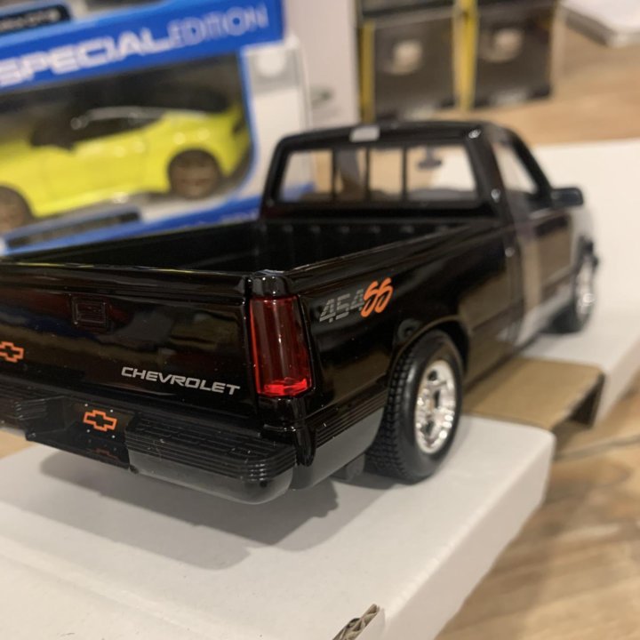 1/24 Chevrolet пикап