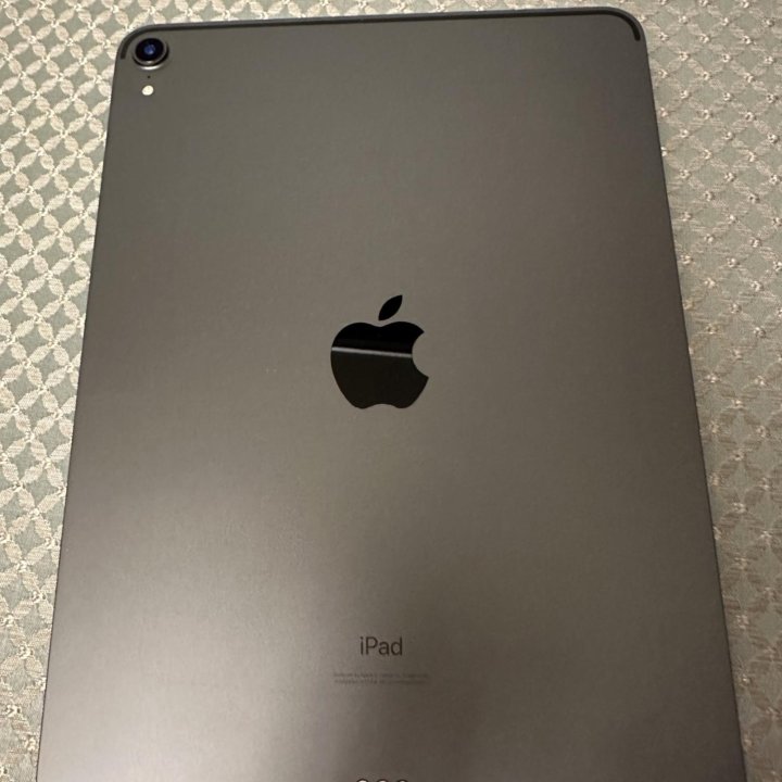 iPad Pro 11” 2018 64gb (wi-fi only)