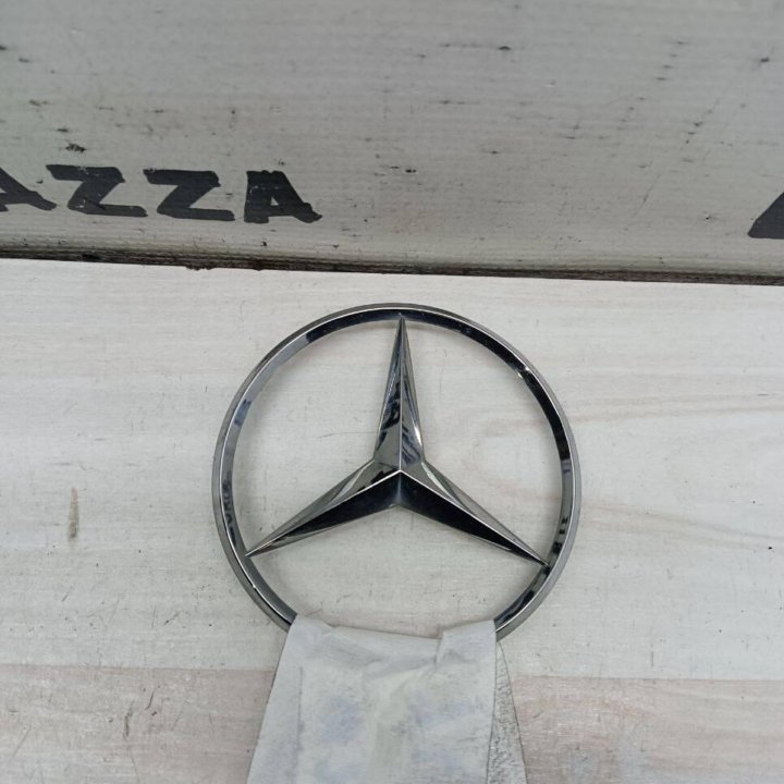 Эмблема крышки багажника Mercedes W169