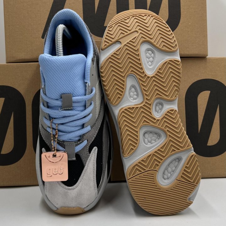 Кроссовки мужские Adidas Yeezy Boost 700