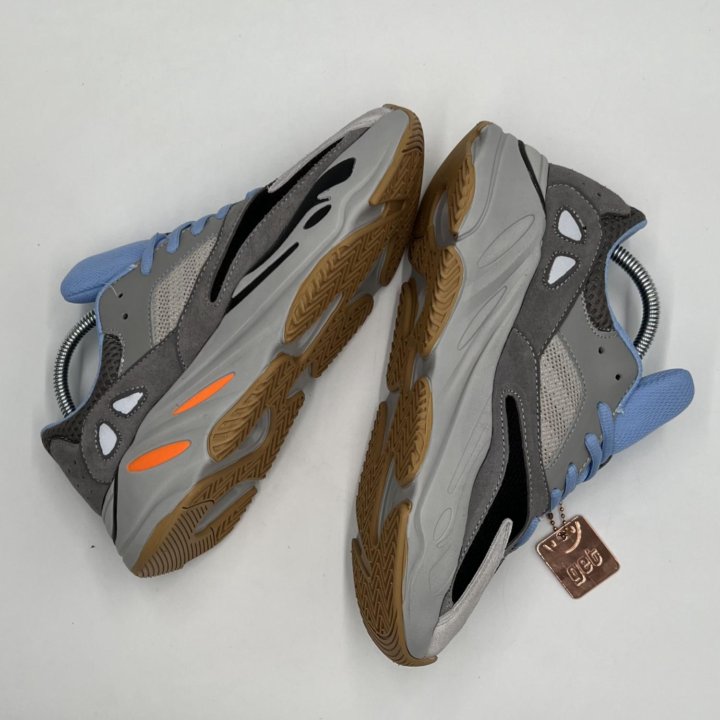 Кроссовки мужские Adidas Yeezy Boost 700