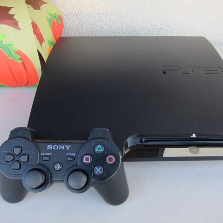 Sony PS3 Slim 320Гб + 2 геймпада + 42 лучших игры