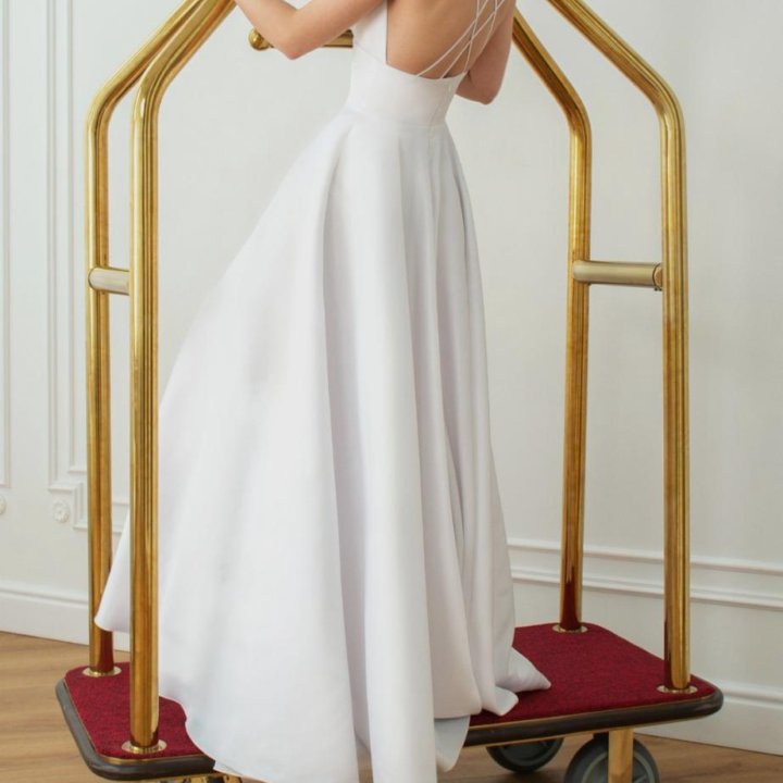 Платье вечернее