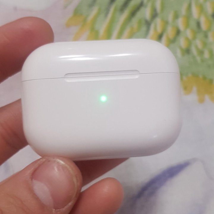 Продаю Apple Airpods PRO