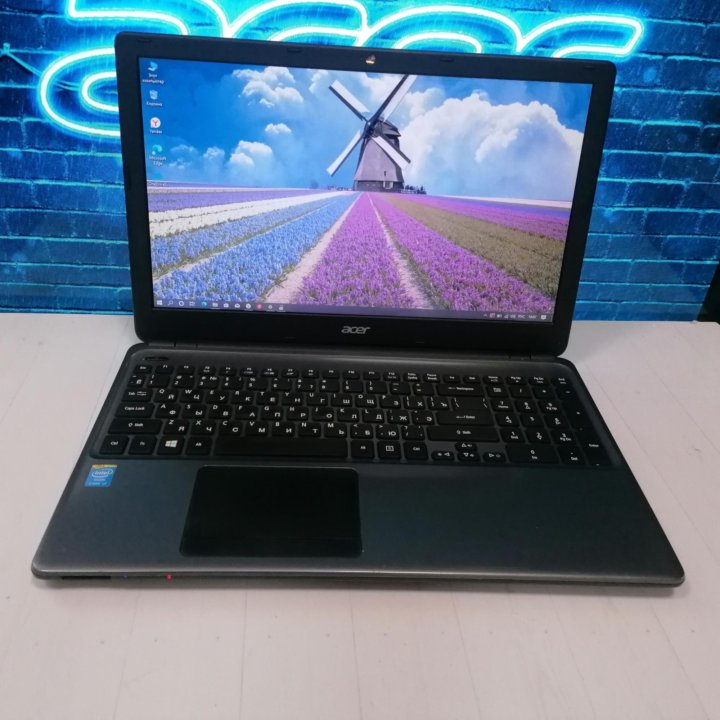 Ноутбук Acer SSD/12Gb/i7 (1236 C)
